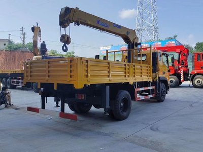 國(guó)六徐工6.3隨車吊價(jià)格及福田徐工隨車吊廠家解析